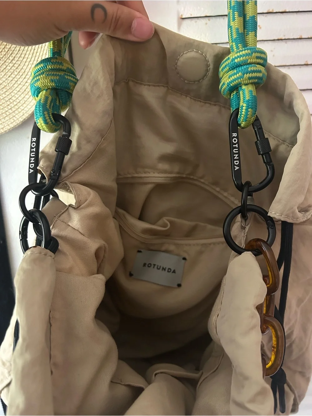 Rotunda | Sant Hobo Bag in Beige